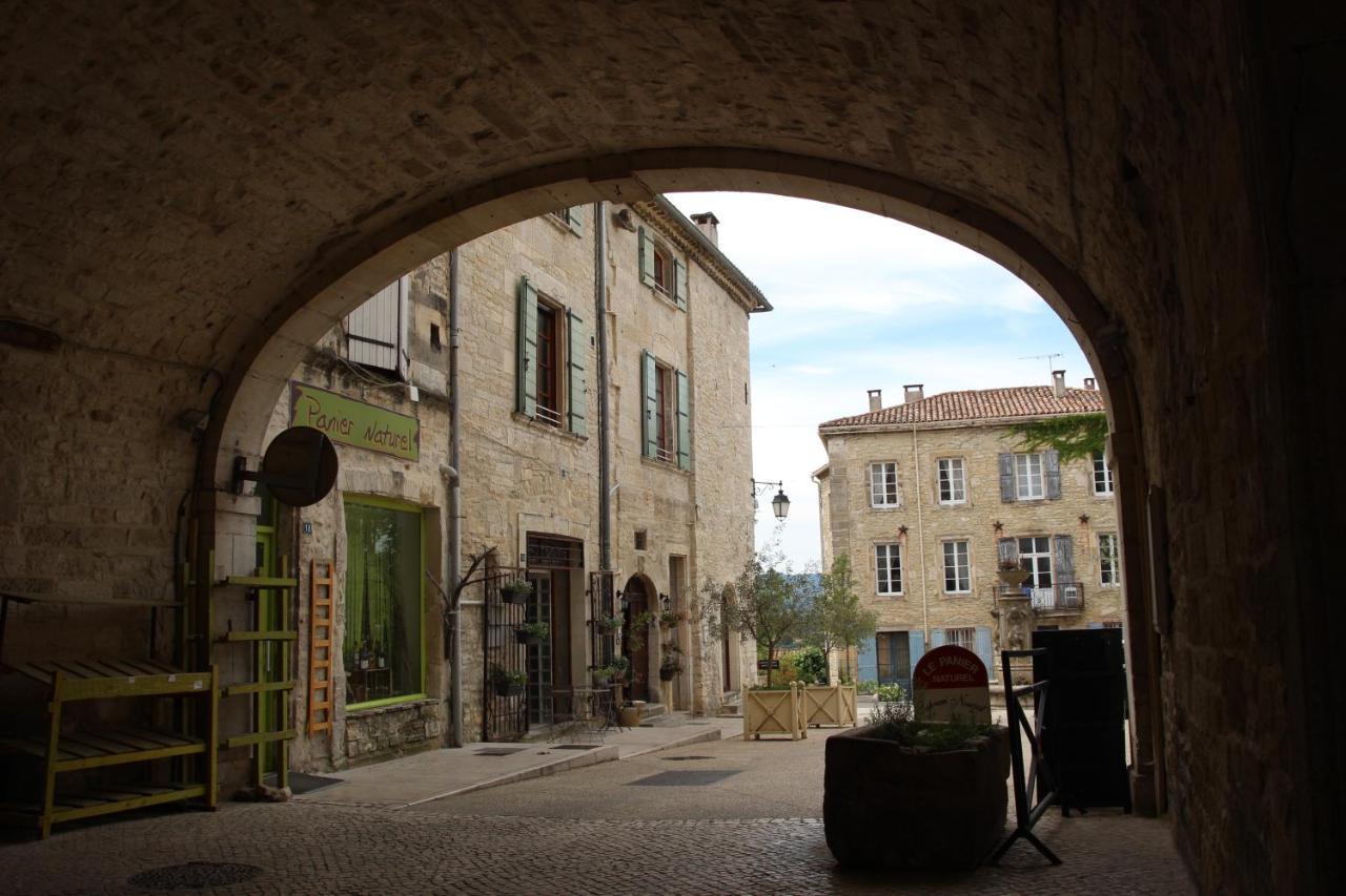 Le Mas De La Coste Saint-Sauveur-de-Cruzière Bagian luar foto