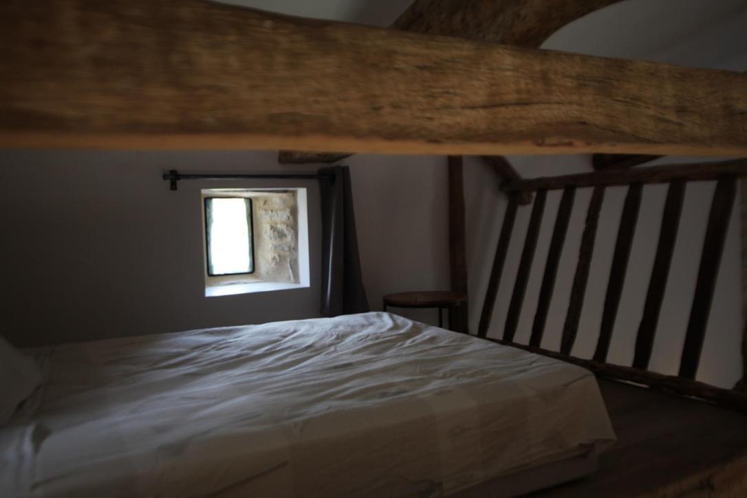 Le Mas De La Coste Saint-Sauveur-de-Cruzière Bagian luar foto